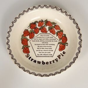 RARE Style Vintage Strawberry Pie Plate Royal China Country Harvest Baker Recipe